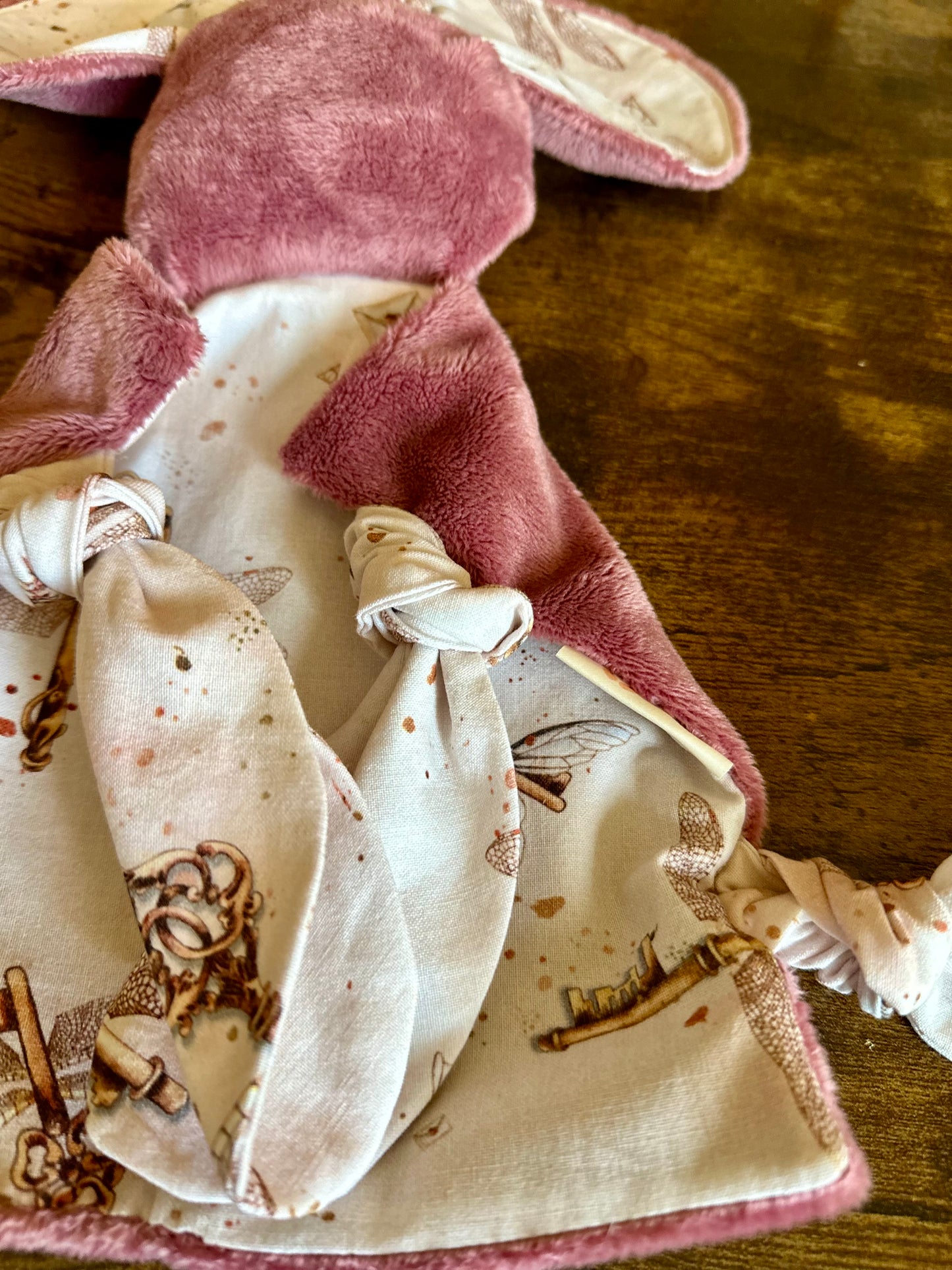 Doudous Voili & Voilou Clés magique rose poudré – Compagnons faits main pour petits aventuriers