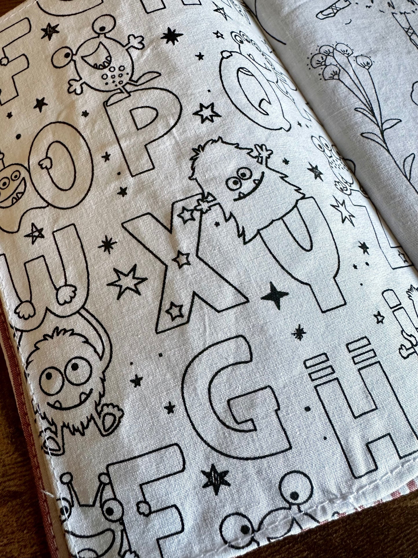 Cahier de coloriage Licorne Rouge