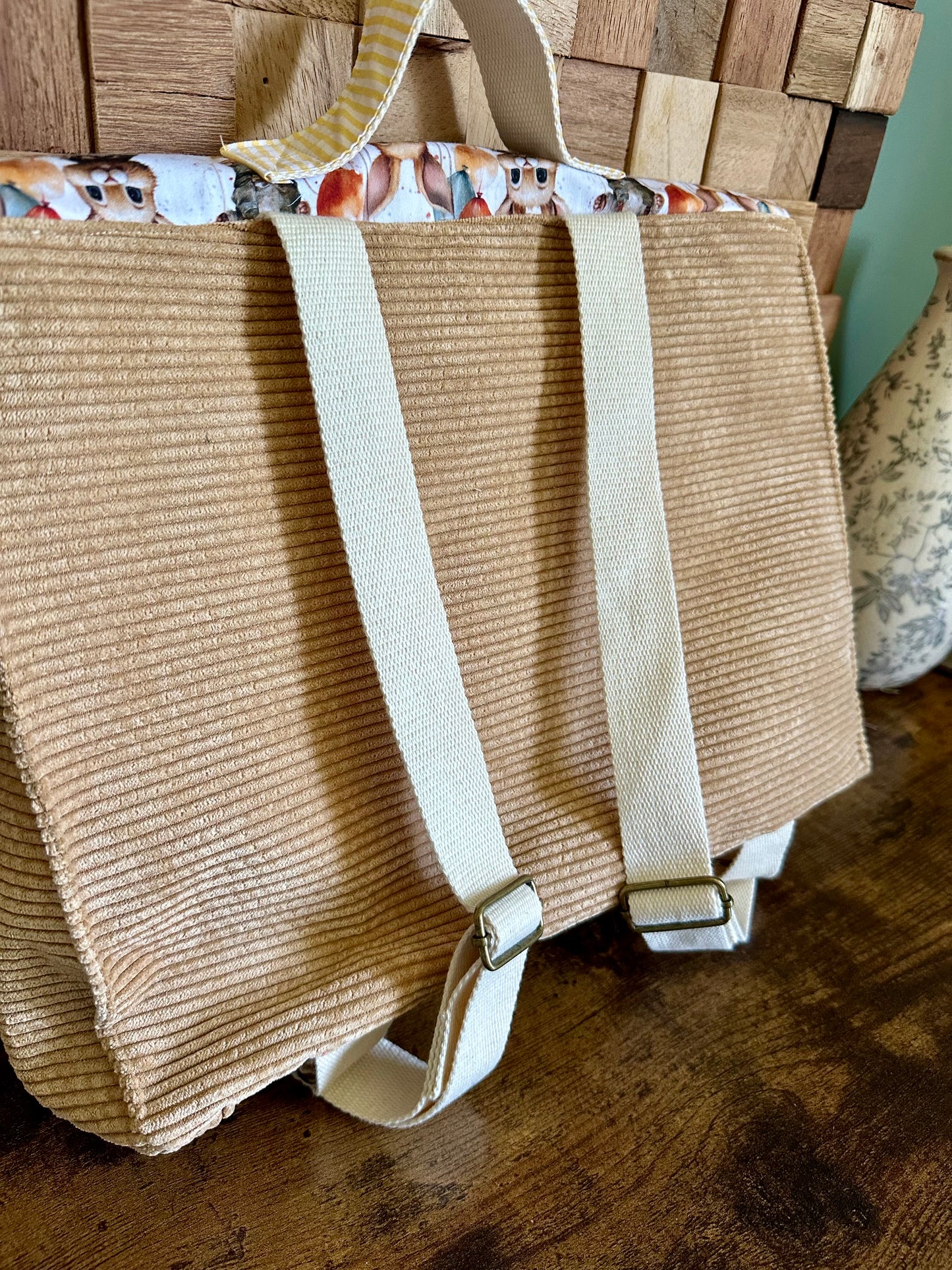 Cartable maternelle vintage GIOJO Animaux ballon Jaune et Moutarde â PiĂšce unique fait main (3-5 ans)