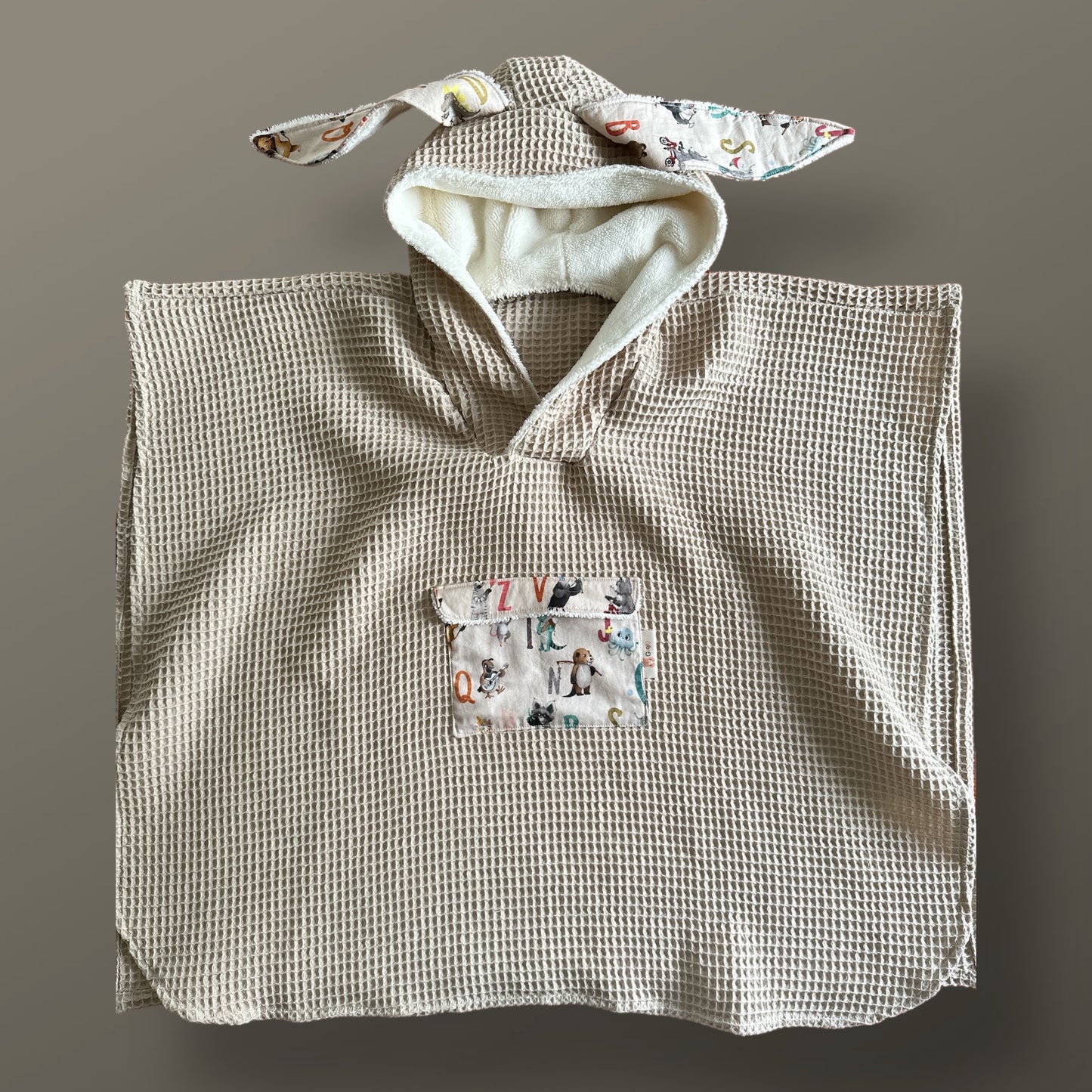 Poncho ABC