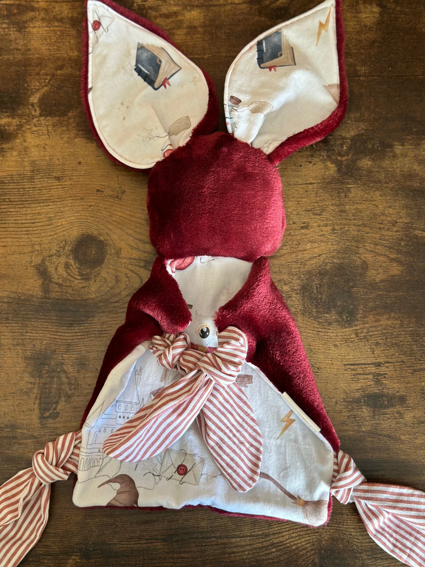 Doudous Voili & Voilou Monde magique rouge – Compagnons faits main pour petits aventuriers