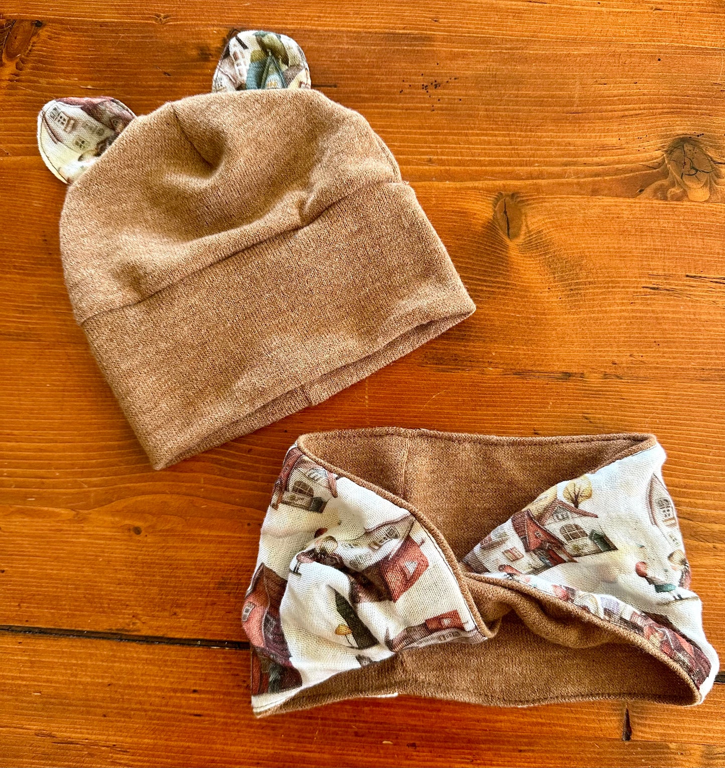 Beanie & Snood Village
