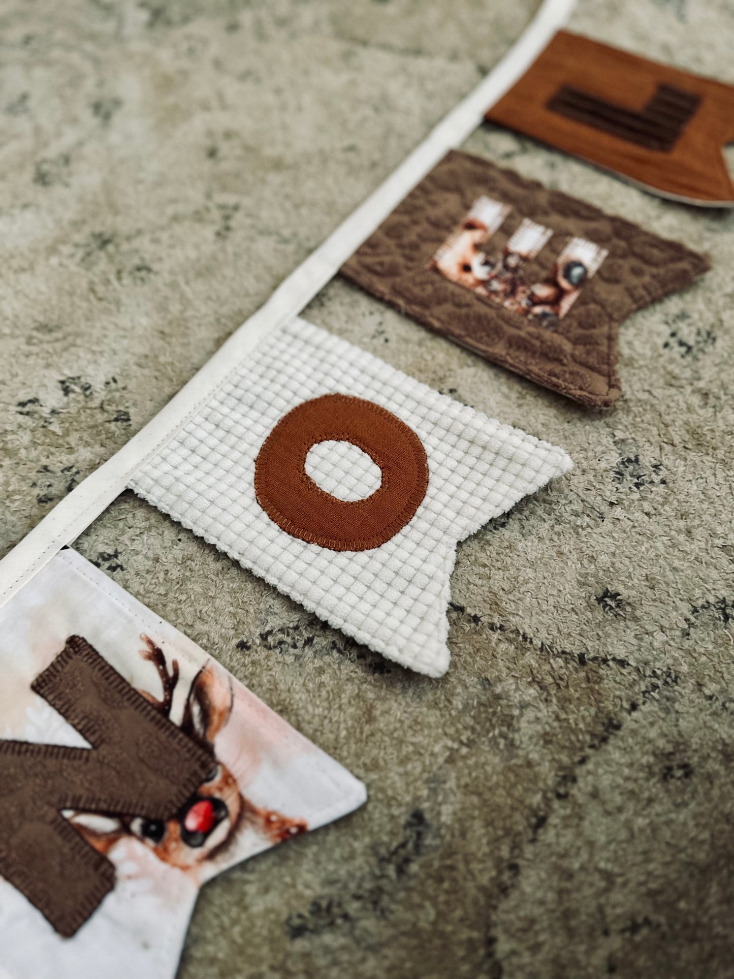 Guirlande de Noël – Collection Magie d’Hiver | Léopard ou Train Rouge | Joyeux Noël ou Décor