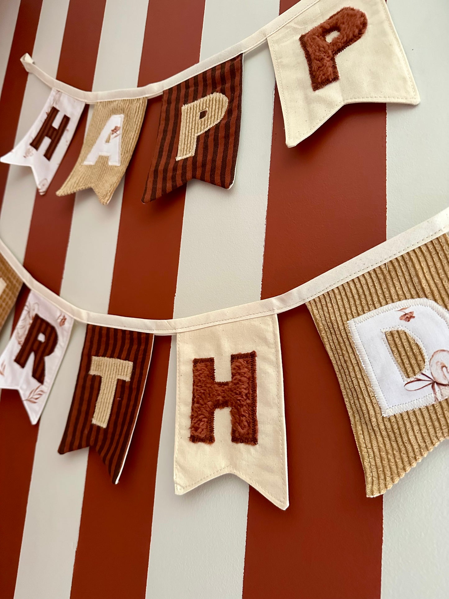 Banderole de fanions “Happy Birthday” – Édition Automne 🍂