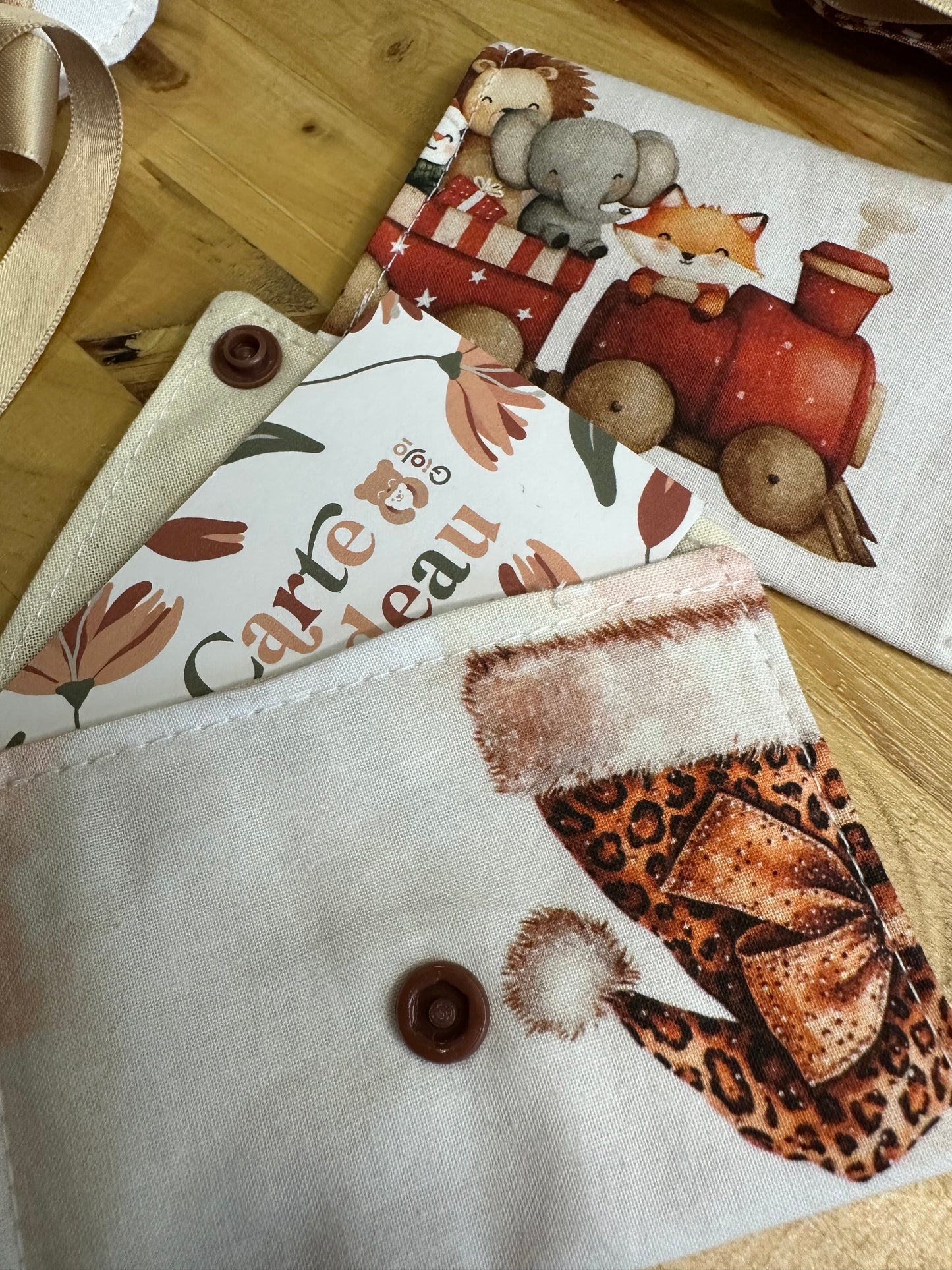 Pochette en tissu pour Carte Cadeau – Édition Noël | Fait main