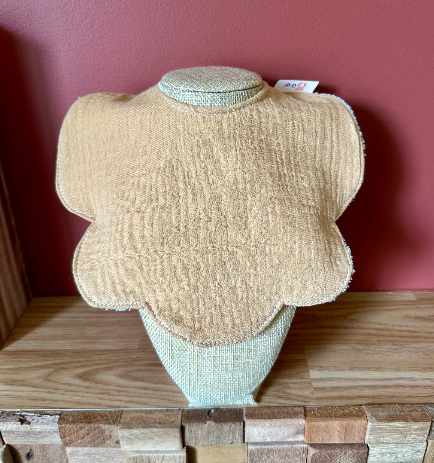 Bavoir bébé nuage – Gaze de coton jaune moutarde & éponge bambou